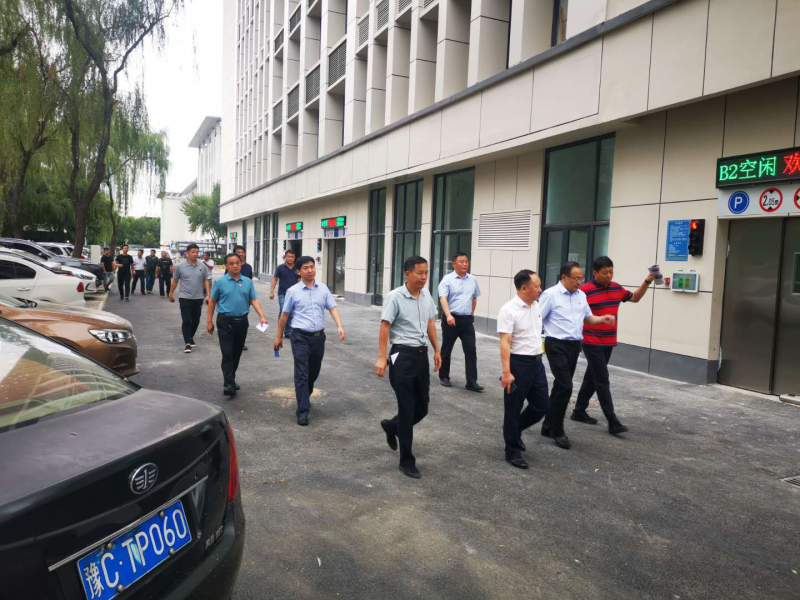 洛陽(yáng)市委常委、市政府黨組成員魏建平 督導調研我市城市停車(chē)場(chǎng)重點(diǎn)項目建設工作